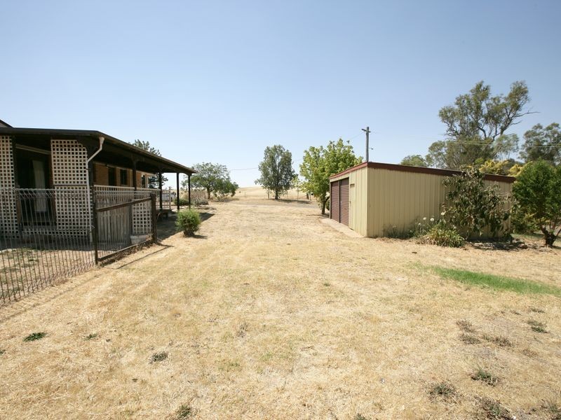 27-29 Gresham Street, Tarcutta NSW 2652