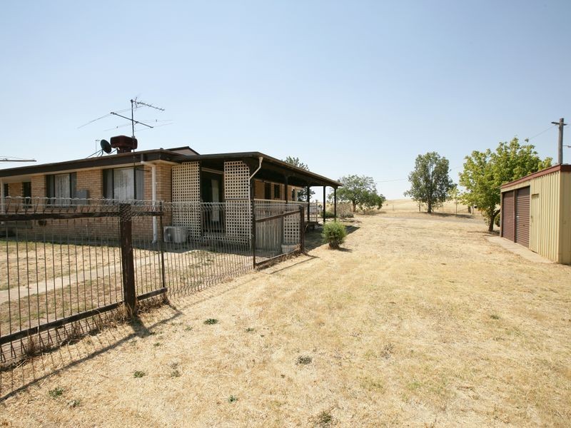 27-29 Gresham Street, Tarcutta NSW 2652
