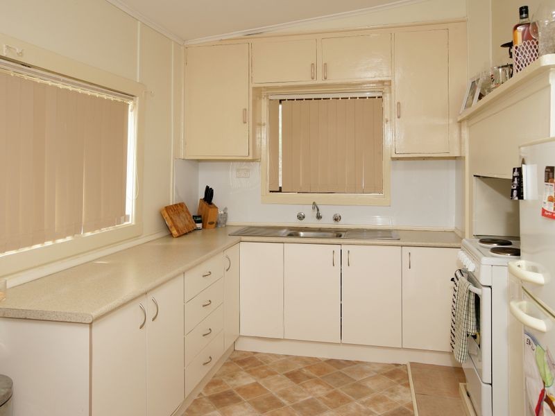 13 Henry Street, North Wagga Wagga NSW 2650