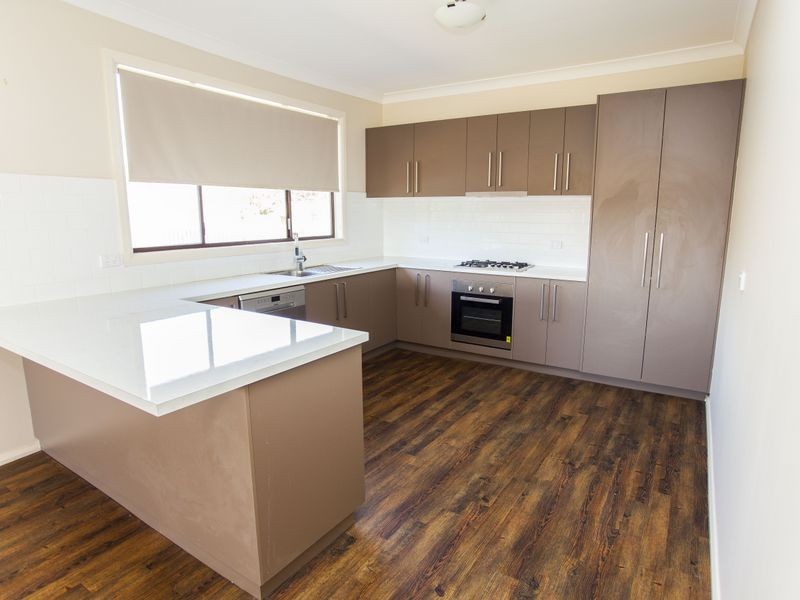 64 East Street, North Wagga Wagga NSW 2650