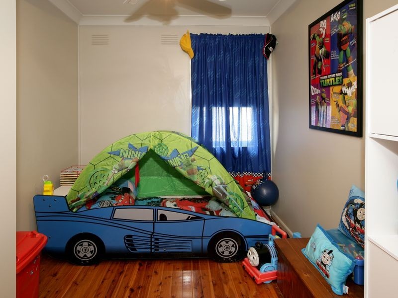 1 Victoria Street, Mount Austin NSW 2650