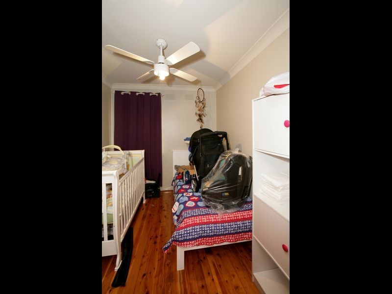 1 Victoria Street, Mount Austin NSW 2650