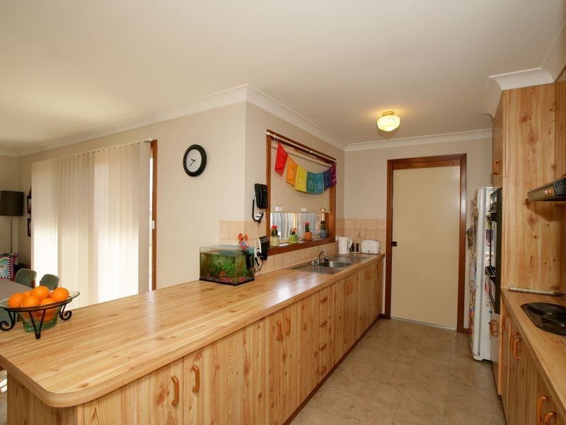 12 Nardoo Street, Glenfield Park NSW 2650