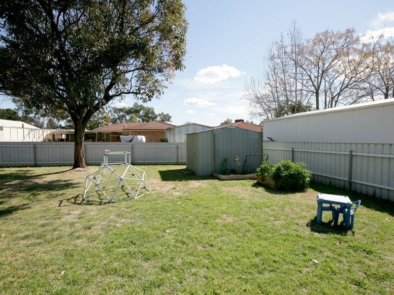 12 Nardoo Street, Glenfield Park NSW 2650