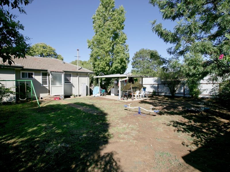 11 Madang Street, Ashmont NSW 2650