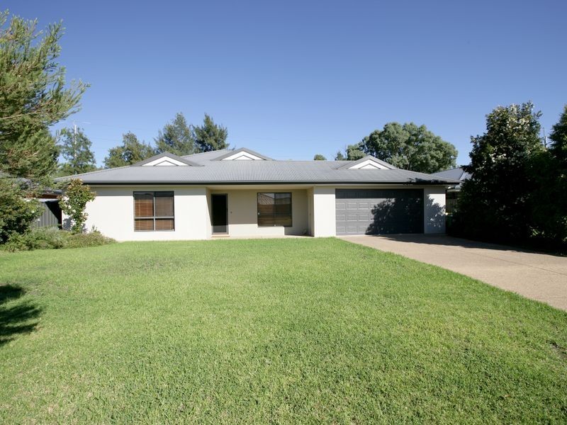 10 Adjin Street, Mount Austin NSW 2650