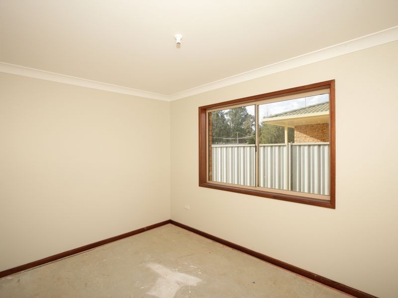 24 Dunrobin Street, Coolamon NSW 2701