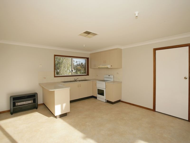 28 Dunrobin Street, Coolamon NSW 2701