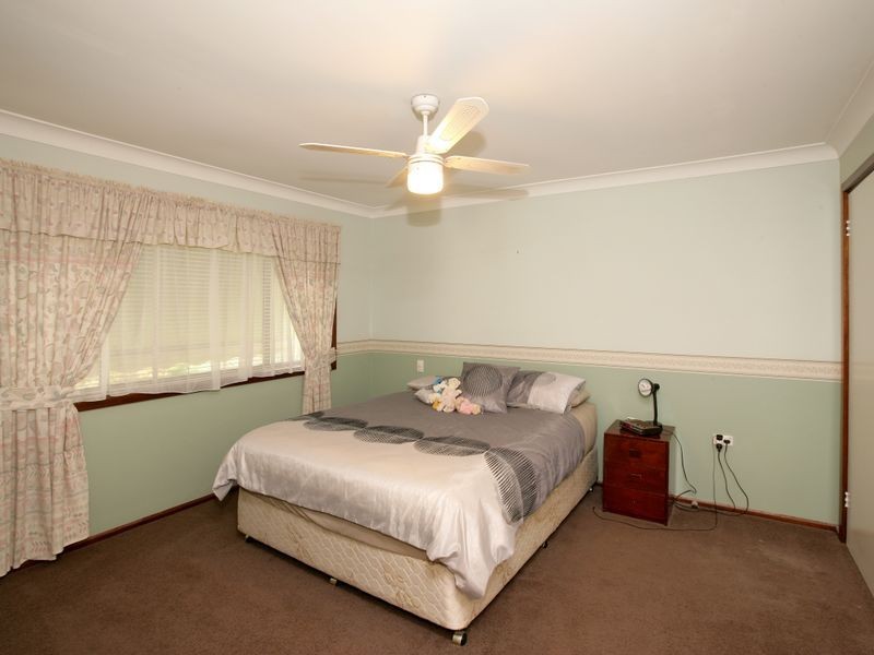 32 Jasmin Crescent, Lake Albert NSW 2650