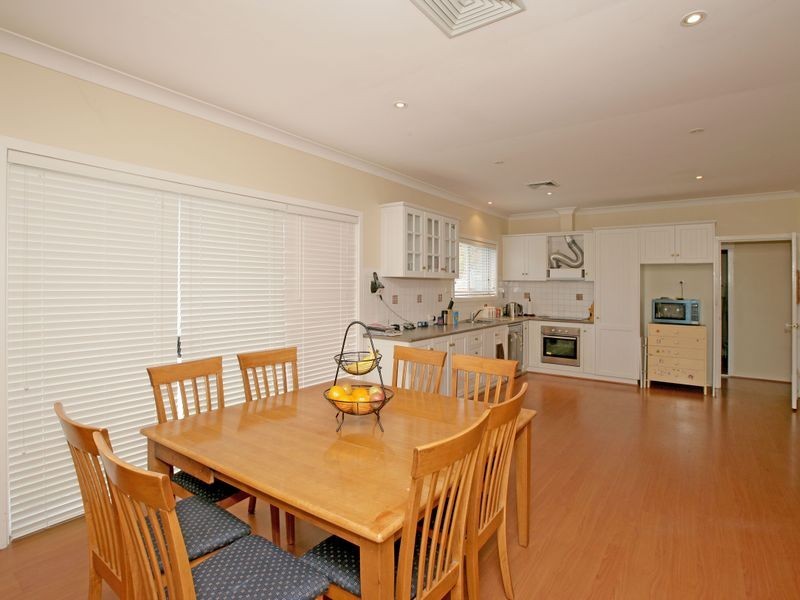 29 Walana Crescent, Kooringal NSW 2650