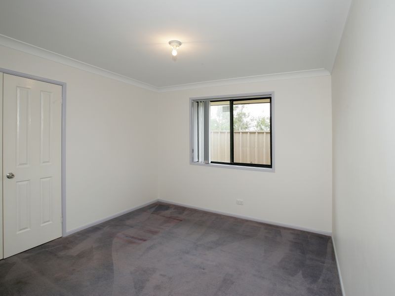 7 Mackay Place, Ashmont NSW 2650