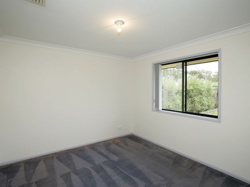7 Mackay Place, Ashmont NSW 2650