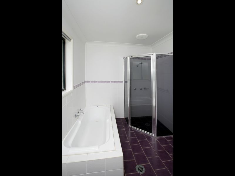 7 Mackay Place, Ashmont NSW 2650