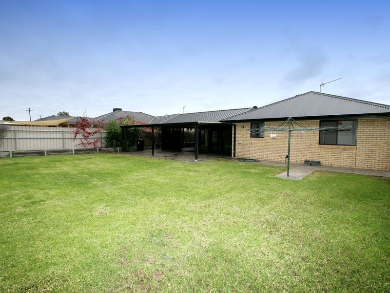 7 Mackay Place, Ashmont NSW 2650