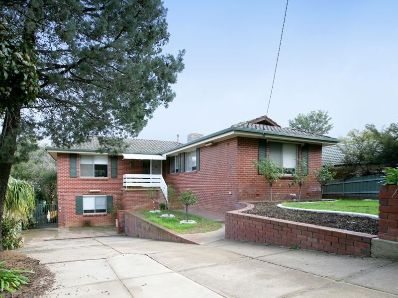 54 Mimosa Drive, Mount Austin NSW 2650