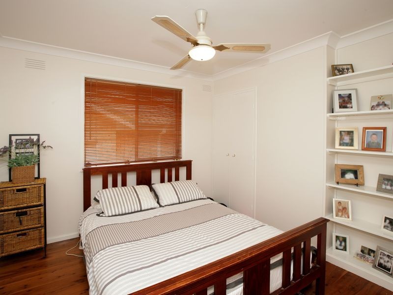 54 Mimosa Drive, Mount Austin NSW 2650