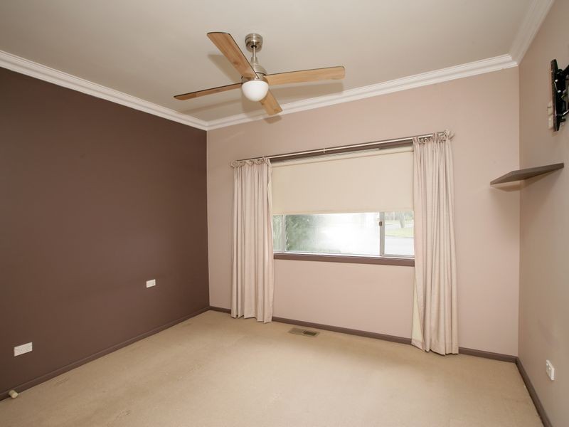 5 Ziegler Avenue, Kooringal NSW 2650