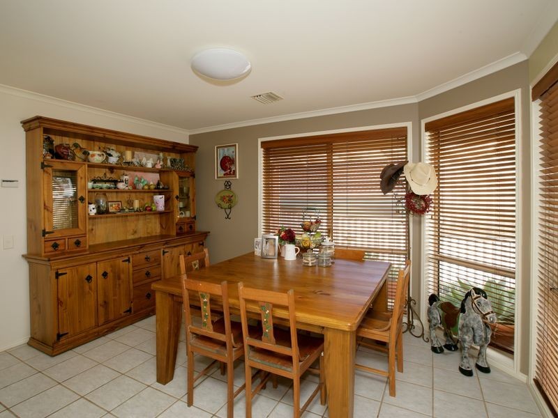 20 Henwood Avenue, Kooringal NSW 2650