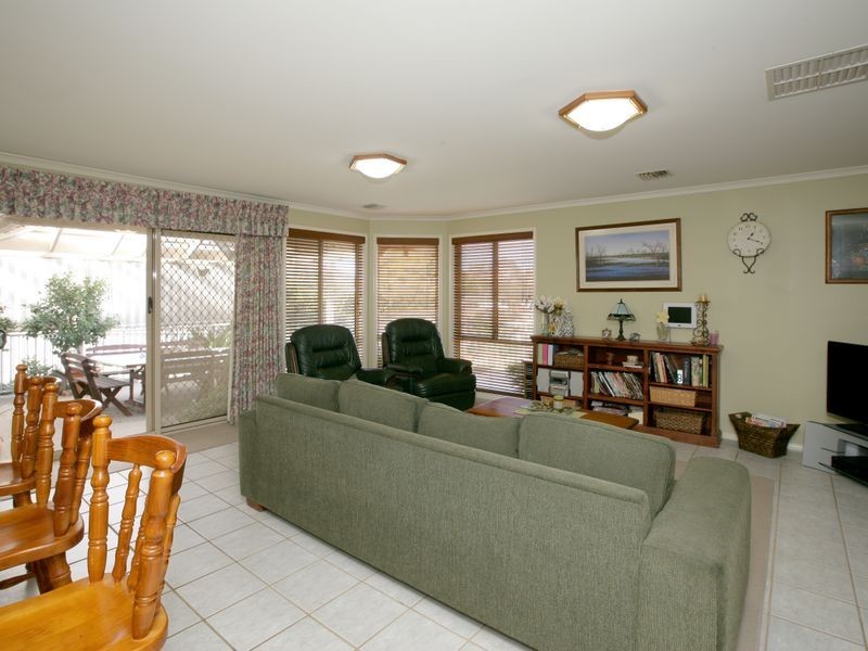 20 Henwood Avenue, Kooringal NSW 2650