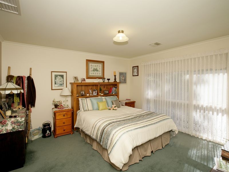 20 Henwood Avenue, Kooringal NSW 2650