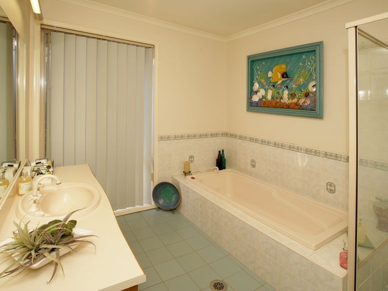 20 Henwood Avenue, Kooringal NSW 2650