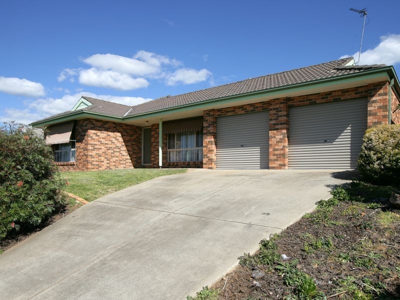 3 Kimba Drive, Glenfield Park NSW 2650