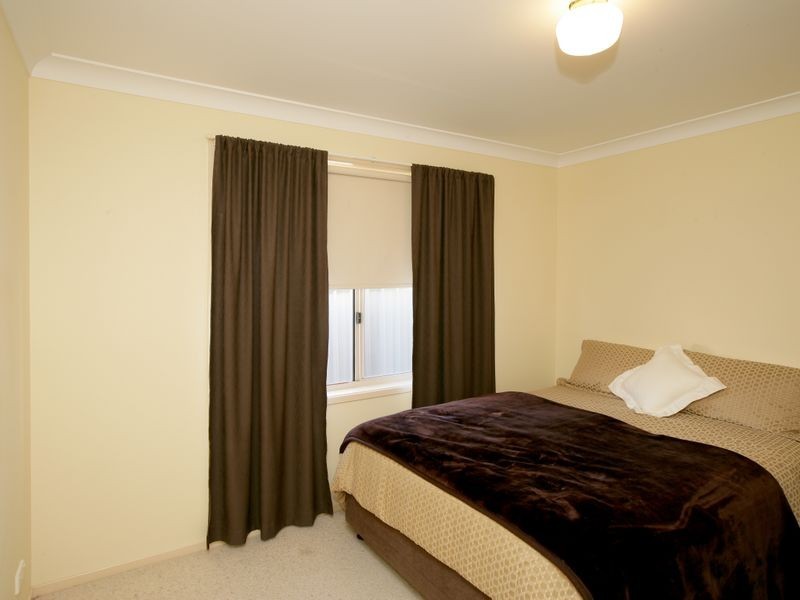 3 Kimba Drive, Glenfield Park NSW 2650