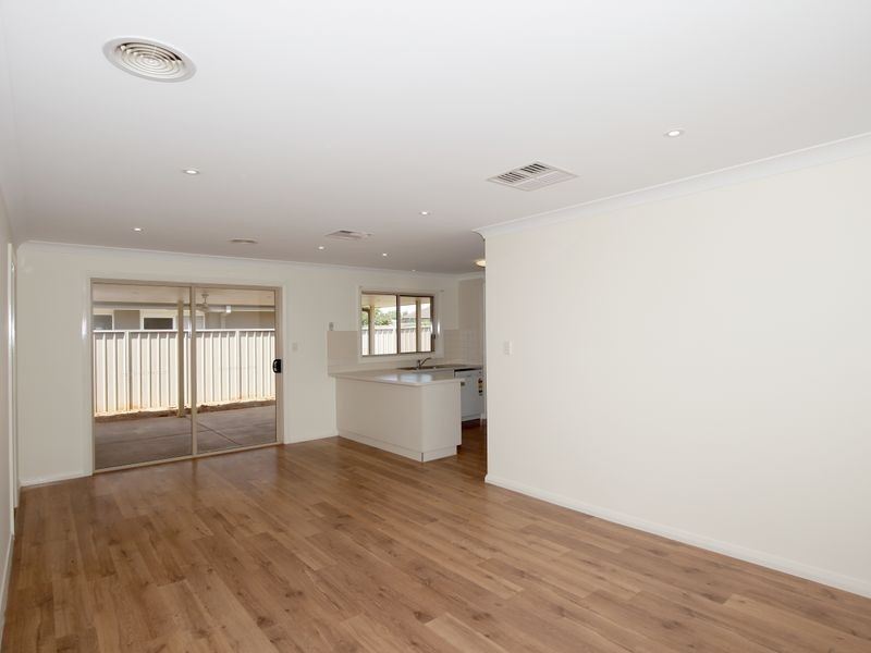 56 Mima Street, Glenfield Park NSW 2650