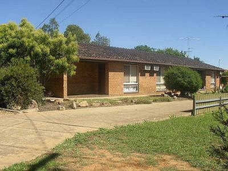 1/7 Wewak Street, Ashmont NSW 2650