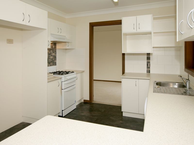 11 Avocet Drive, Estella NSW 2650