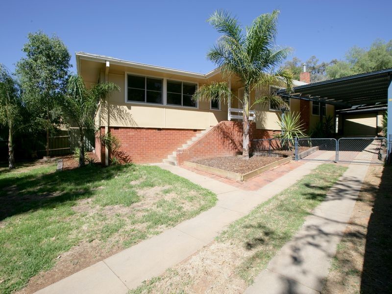 88 Warrawong Street, Kooringal NSW 2650