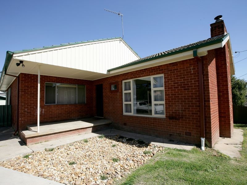 20 Campbell Place, Wagga Wagga NSW 2650