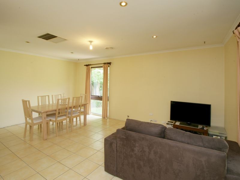 55 Undurra Drive, Glenfield Park NSW 2650