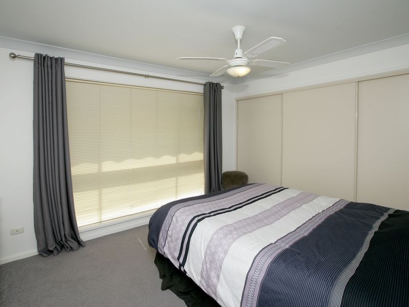 16 Vasey Street, Ashmont NSW 2650