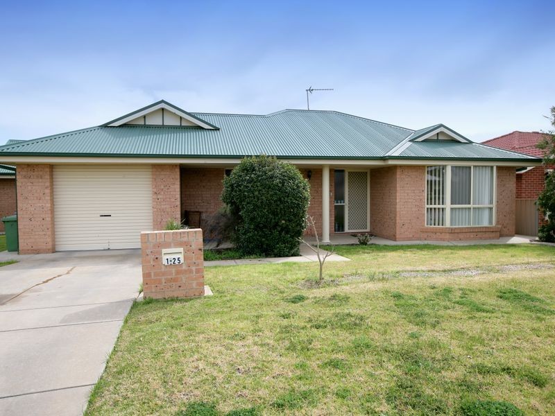 1/25 Wonkana Road, Glenfield Park NSW 2650