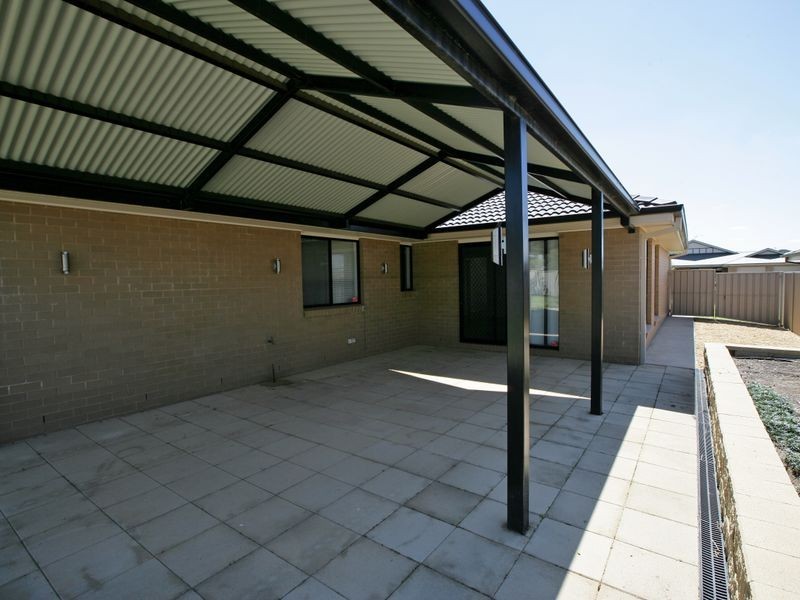 47 Barrima Drive, Glenfield Park NSW 2650