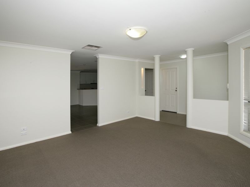 47 Barrima Drive, Glenfield Park NSW 2650