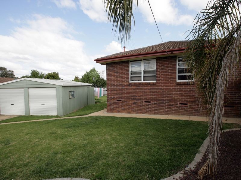 25 Edney Street, Kooringal NSW 2650