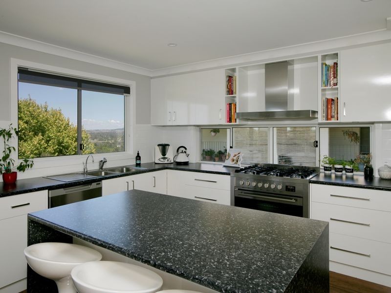 9 Bellevue Parade, Kooringal NSW 2650