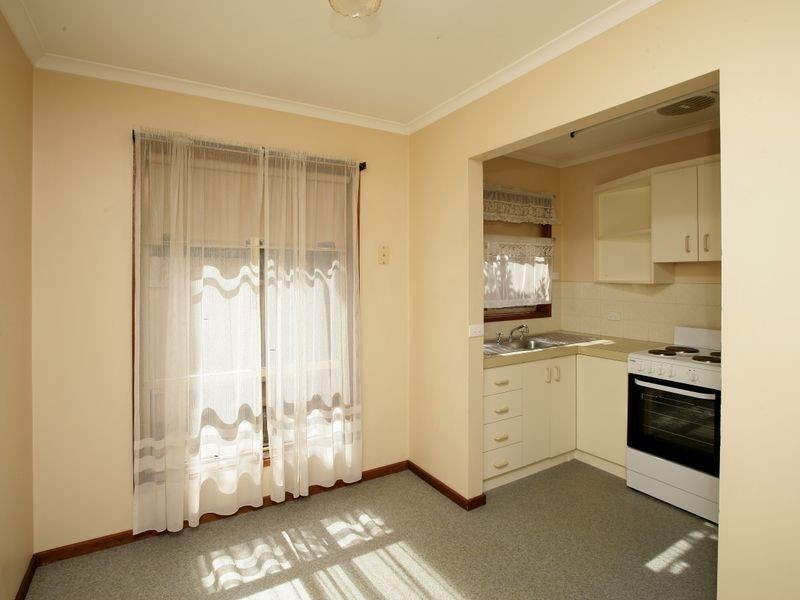 2/96 Crampton Street, Wagga Wagga NSW 2650