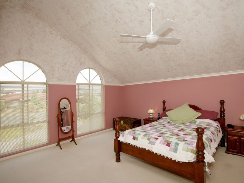 13 Bourkelands Drive, Bourkelands NSW 2650