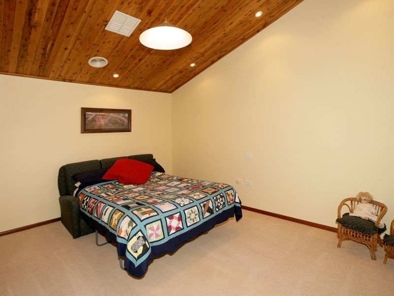 13 Bourkelands Drive, Bourkelands NSW 2650