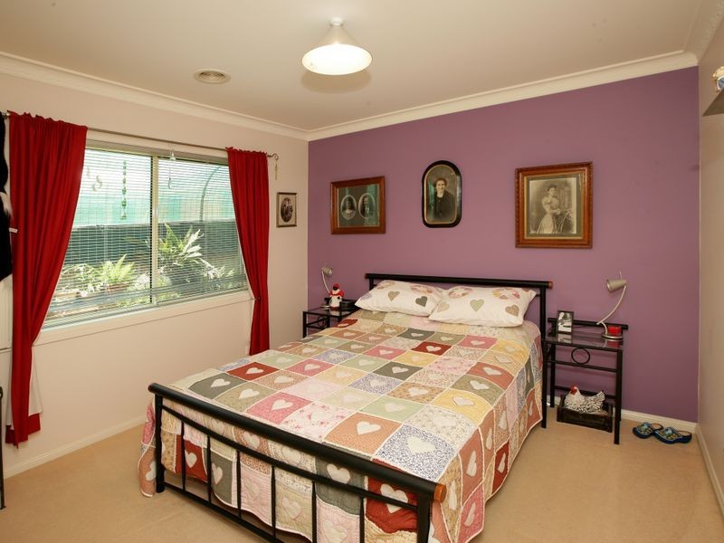 13 Bourkelands Drive, Bourkelands NSW 2650