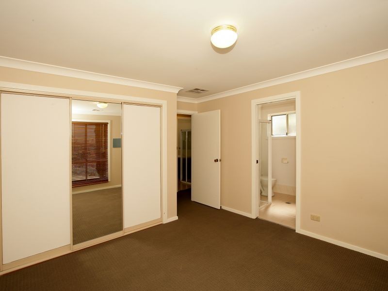 7 Cooba Place, Estella NSW 2650