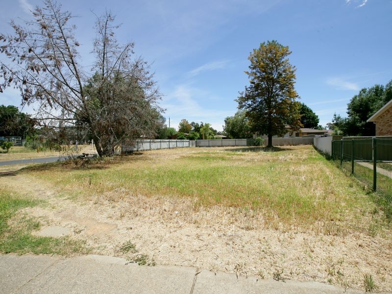 149 Raye Street, Tolland NSW 2650