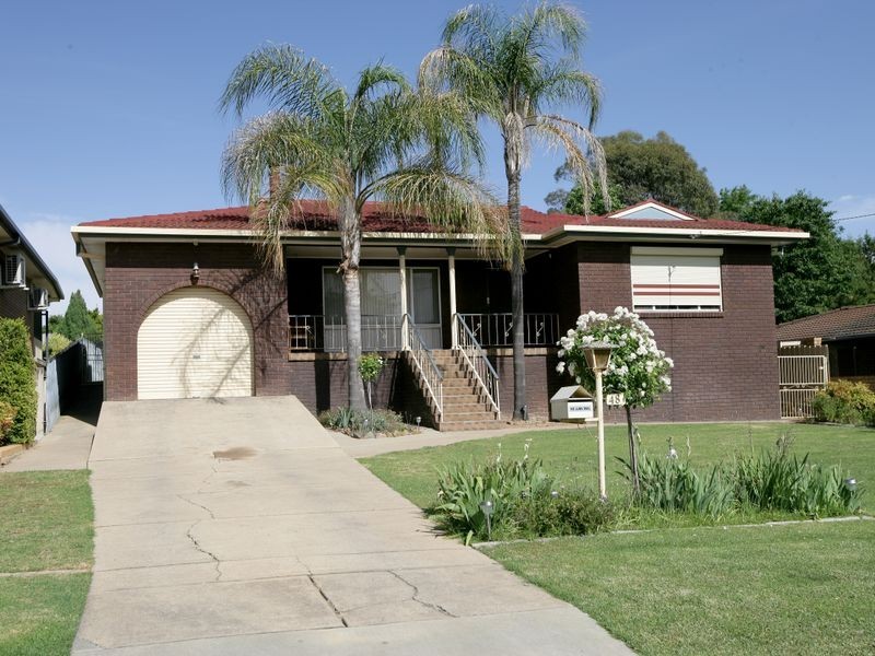 48 Graham Street, Lake Albert NSW 2650