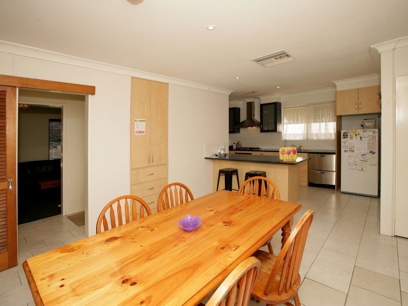 17 Crawford Street, Ashmont NSW 2650