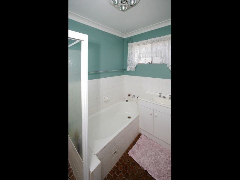 17 Crawford Street, Ashmont NSW 2650