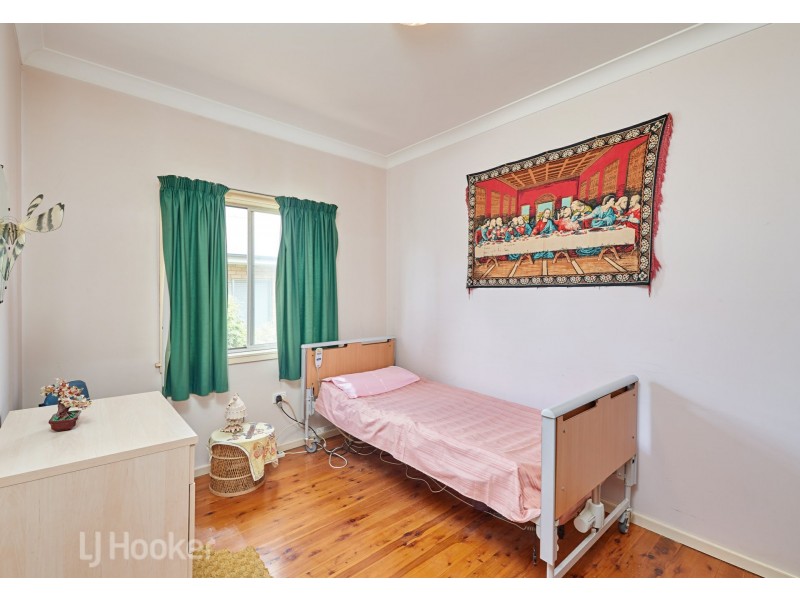 41 Kilpatrick Street, Kooringal NSW 2650