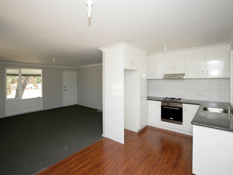 152 Raye Street, Tolland NSW 2650